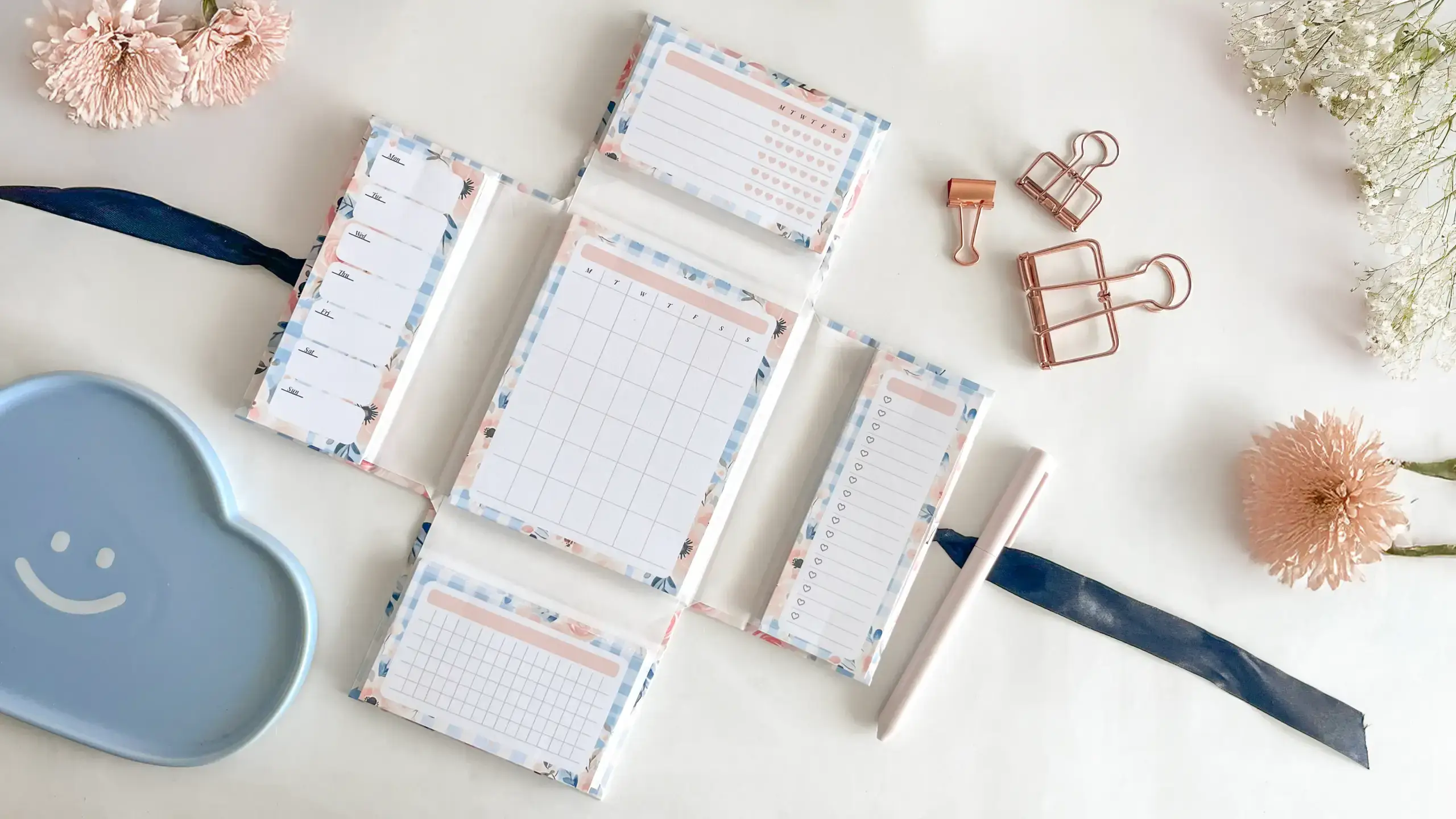 A DIY memo kit made with Planify Pro, used here for study notes and reminders